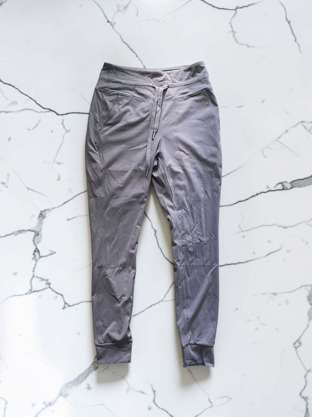 NWOT Halara UltraSculpt High Waisted Drawstring Yoga Joggers with Pockets